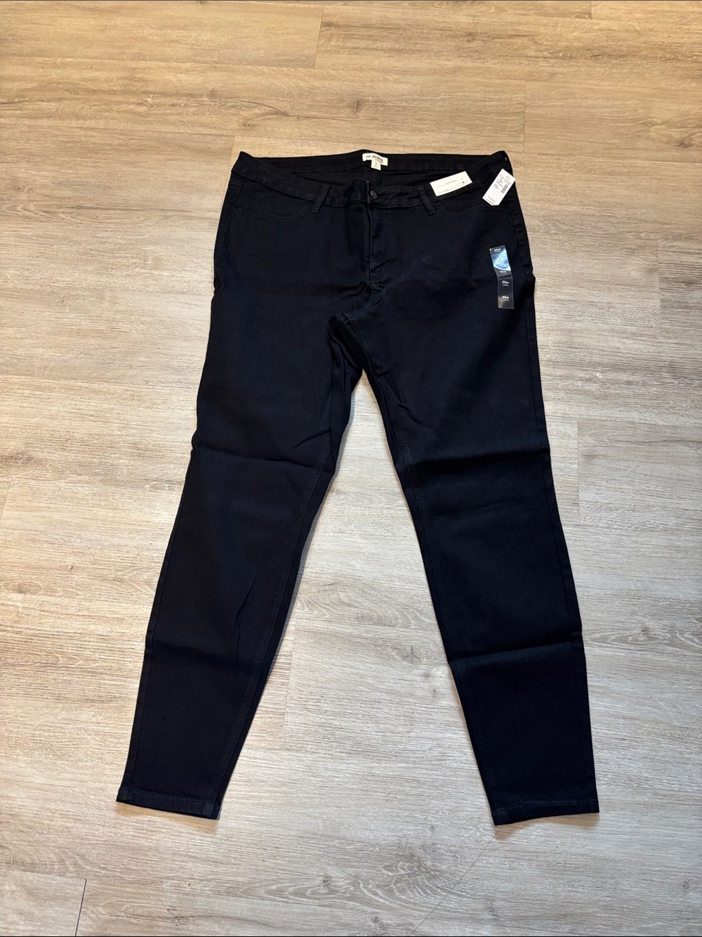 Maurices Black Jegging-Style Skinny Jeans